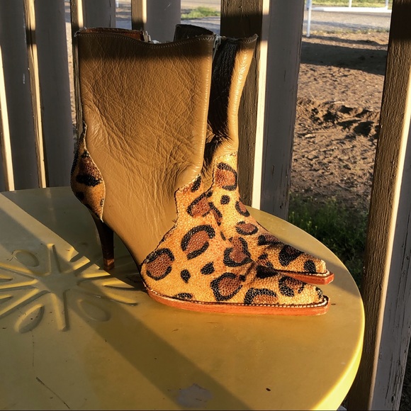 80's Style Point Heels!! - Picture 2 of 7